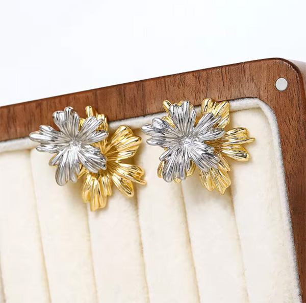 Dual Tone Flower Back Earrings