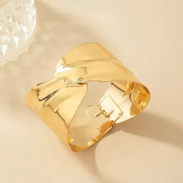 Elegant Gold Cuff Bracelet