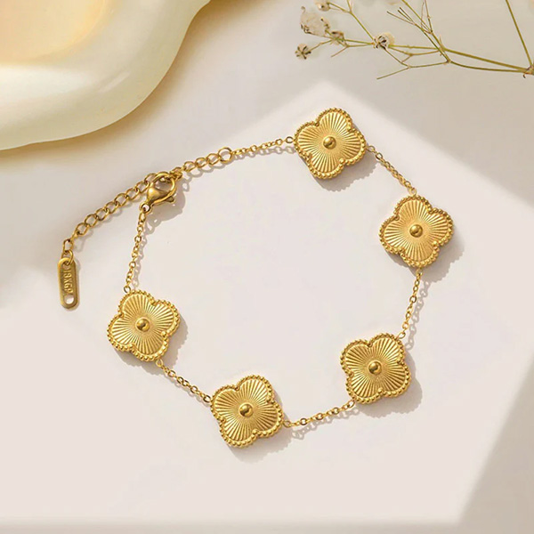 Gold Clover Bracelet