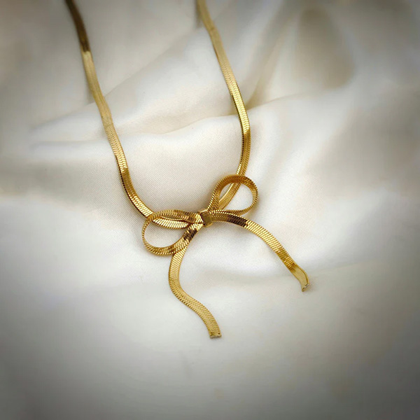 Gold Bow Chain Necklace