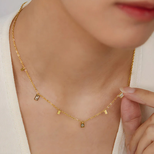 Delicate Geometric Chain - Image 3