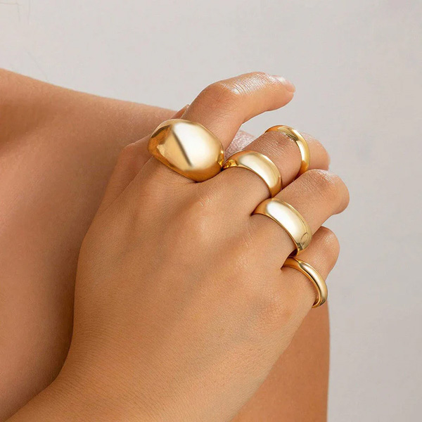 Chunky Rings Set of 4 Gold - Image 3