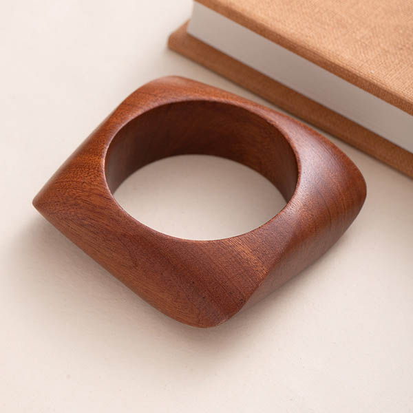 Heritage Curve Wooden Bangle