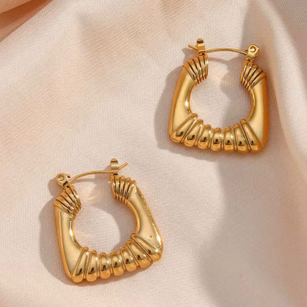 Bold Groove Sculpted Hoop Earrings